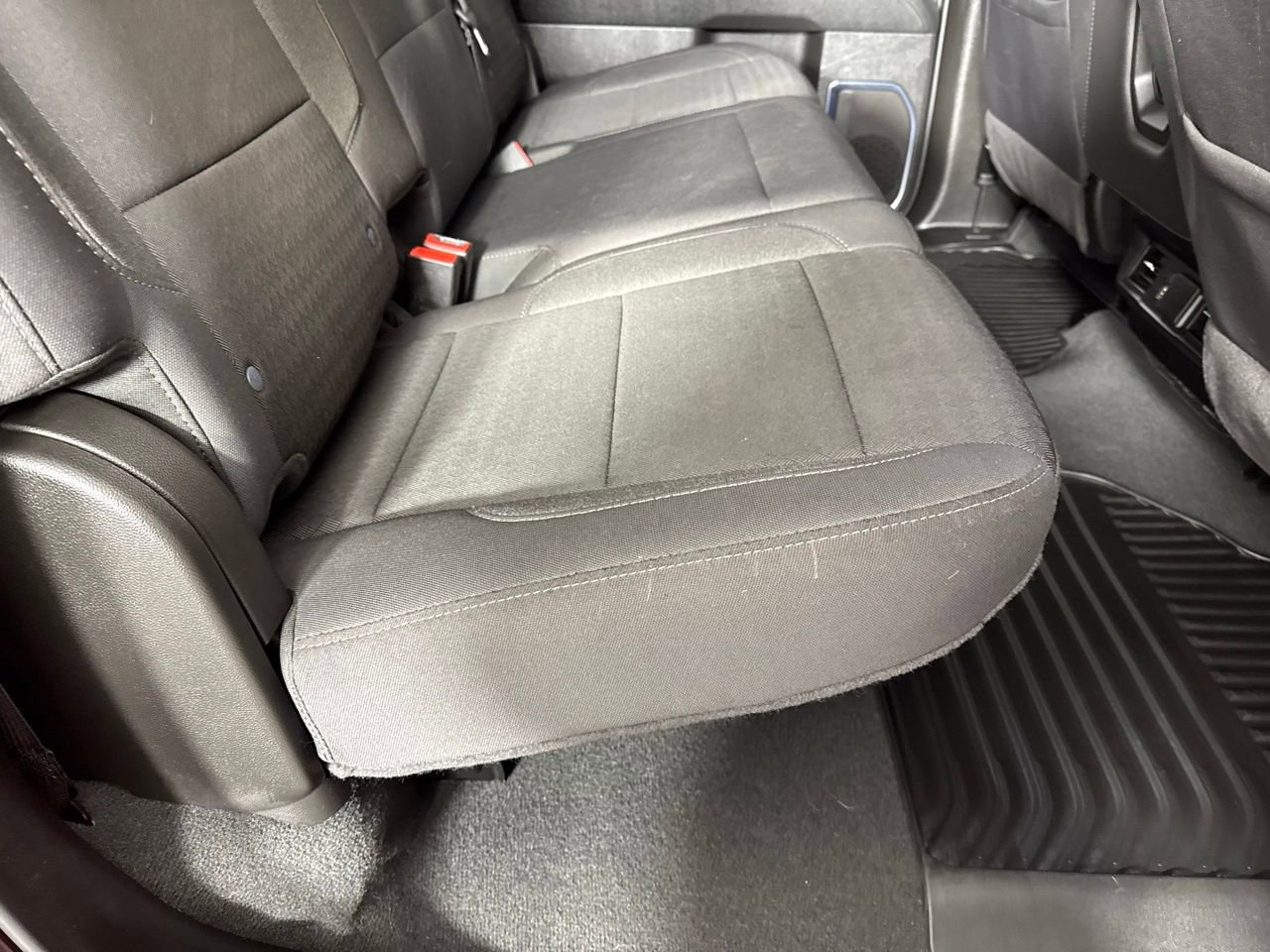 Used 2024 Chevrolet Silverado 1500 LT image 30