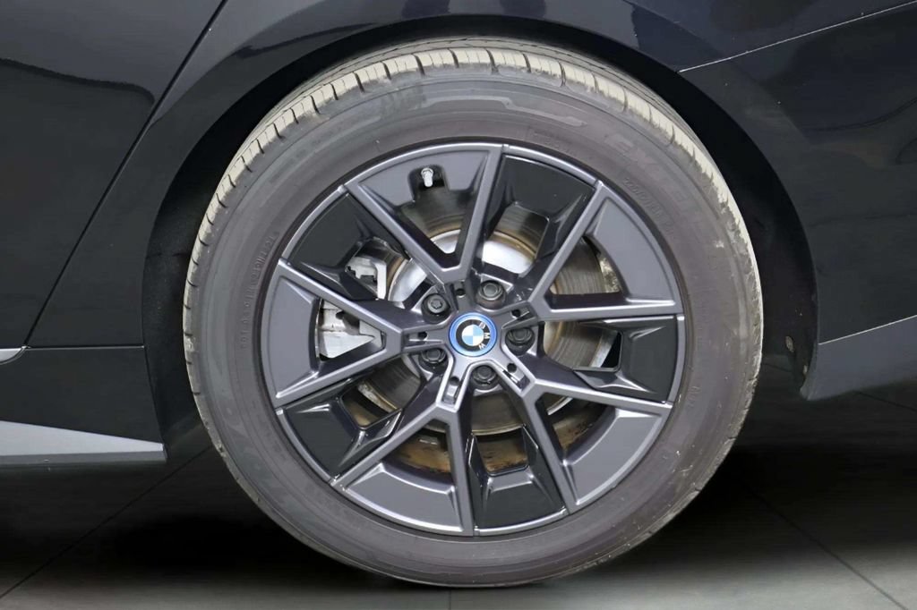Used 2023 BMW i4 eDrive35 w/ Premium Package RWD image 37