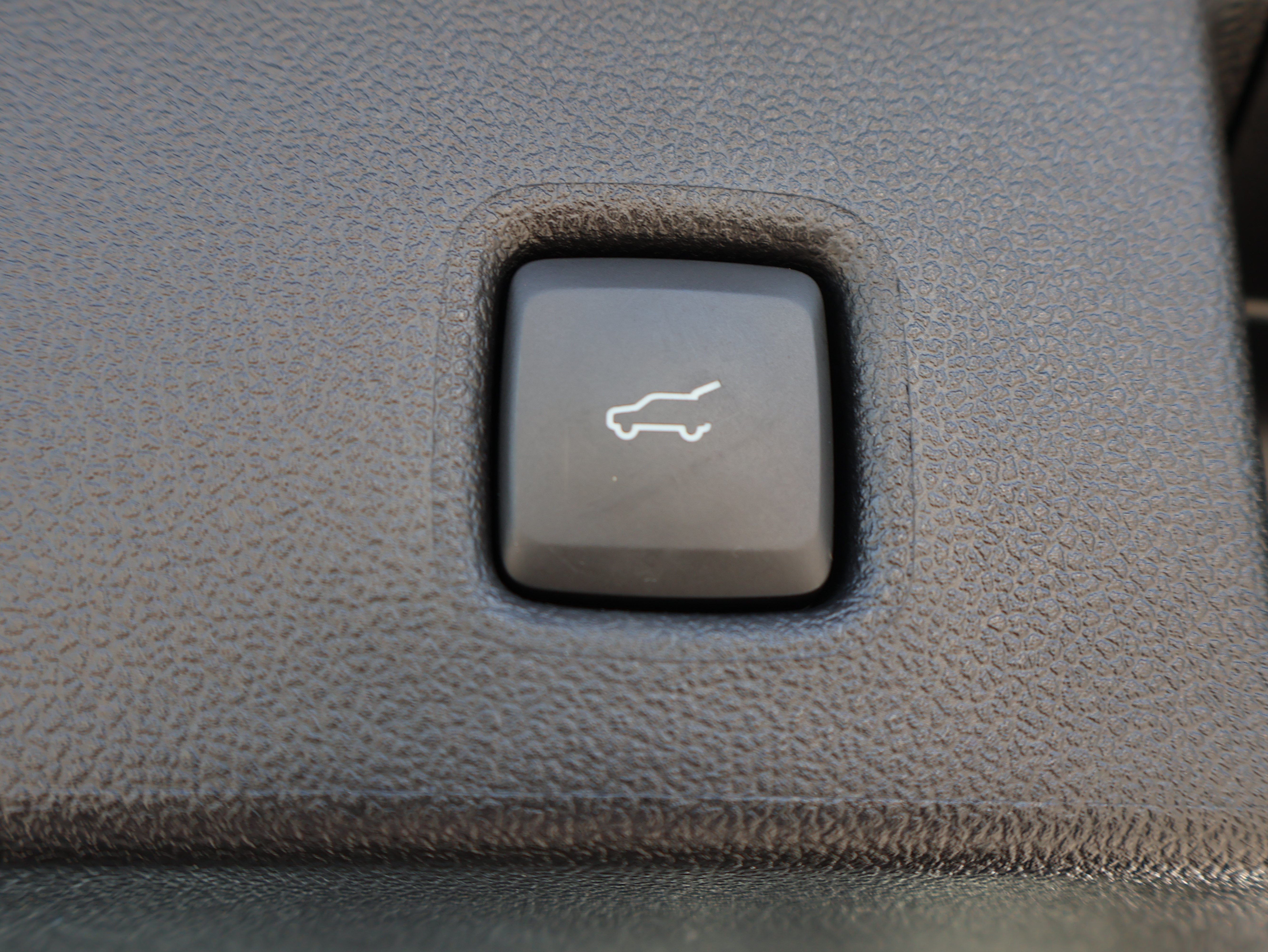 Used 2022 Ford Escape SEL AWD/4WD image 16