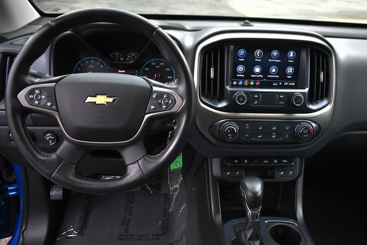 Used 2022 Chevrolet Colorado Z71 AWD/4WD image 12