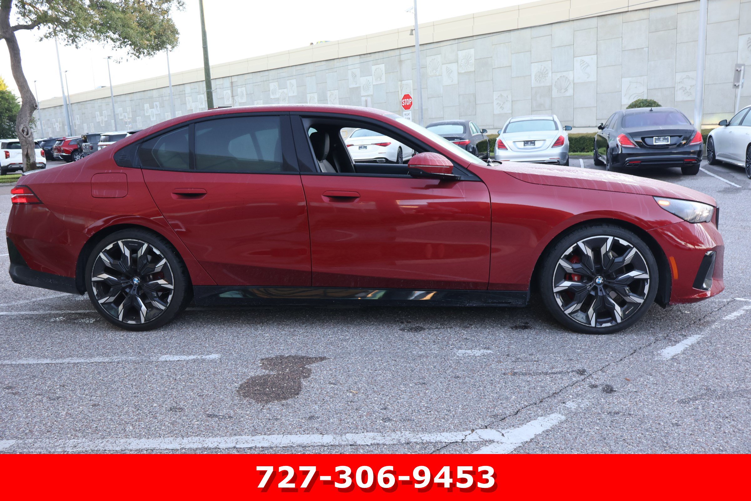 Used 2024 BMW 530i w/ M Sport Package RWD image 11