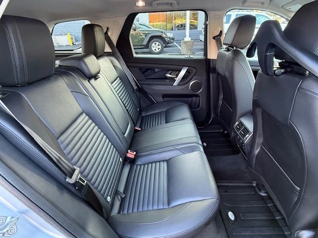 New 2025 Land Rover Discovery Sport S image 14
