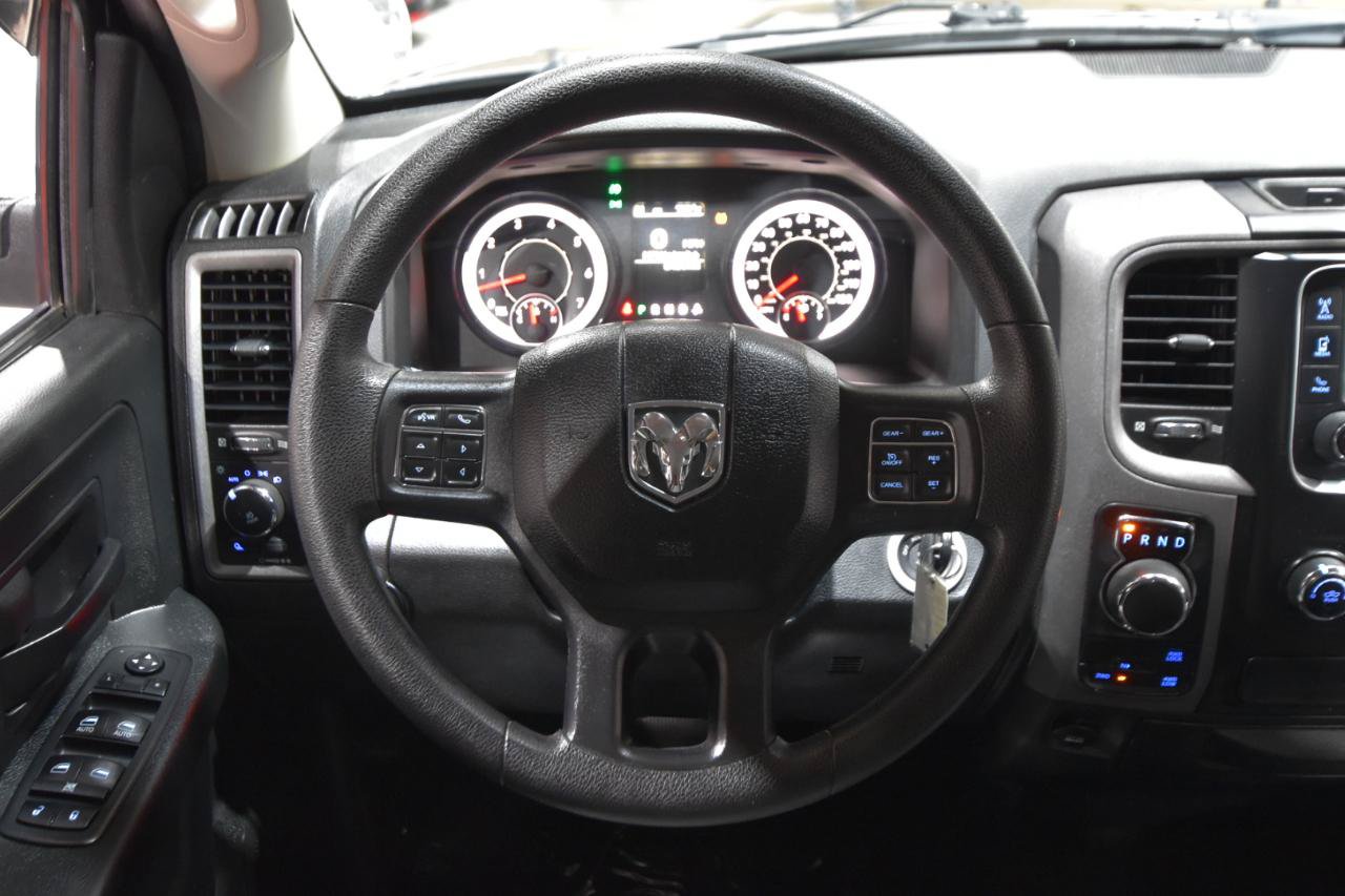Used 2017 RAM 1500 Express w/ Express Value Package AWD/4WD image 19