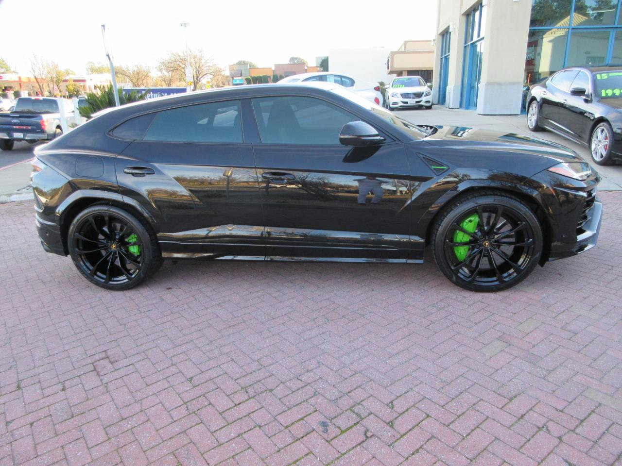 Used 2022 Lamborghini Urus image 86