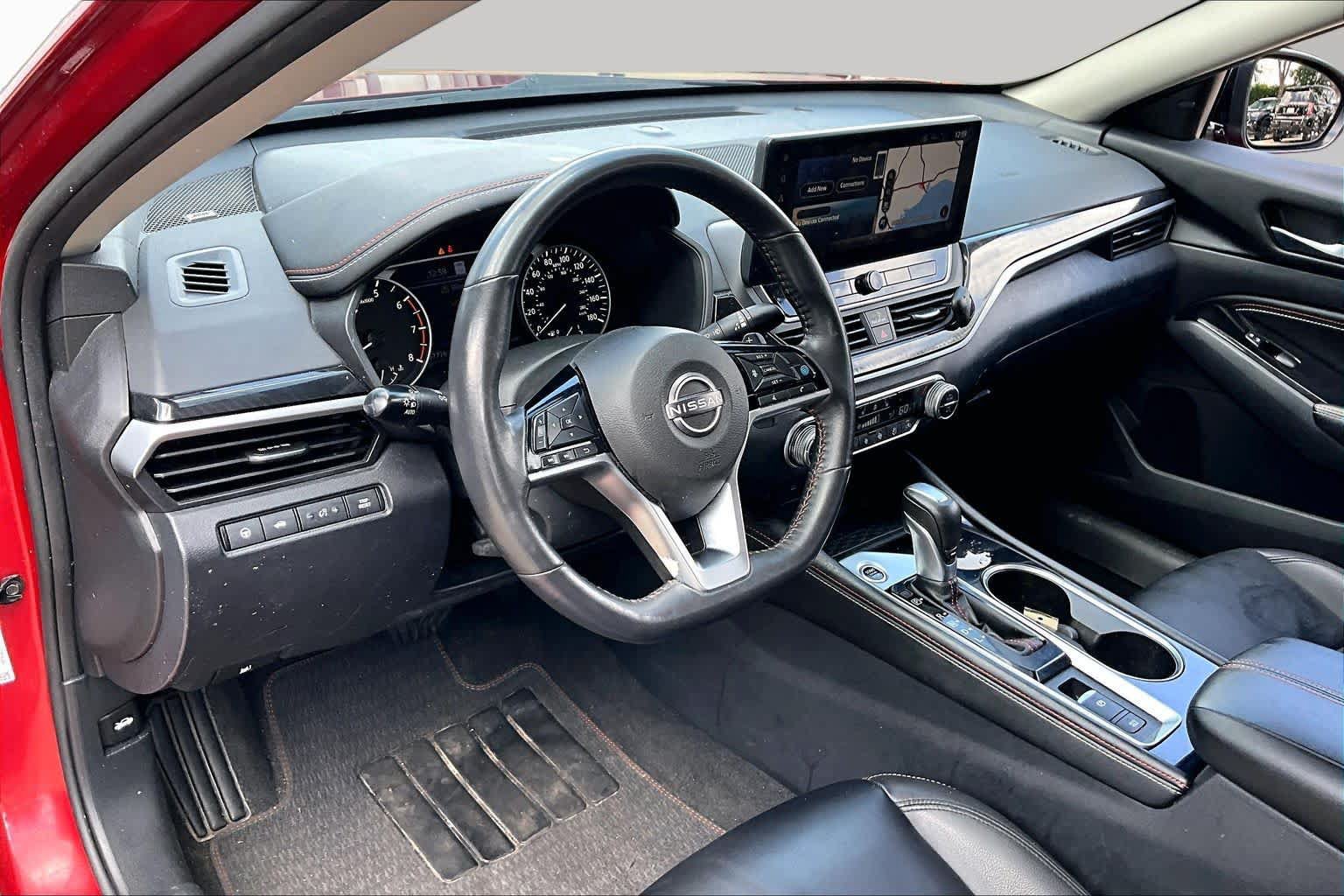 Certified 2023 Nissan Altima 2.0 SR FWD image 17