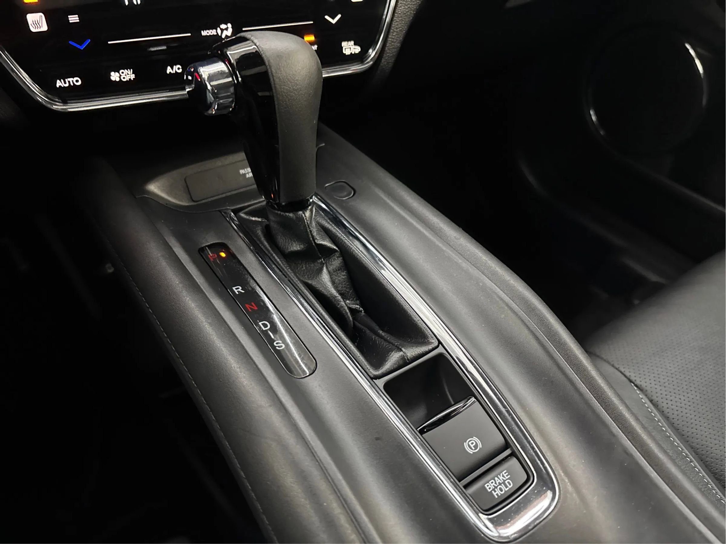 Used 2019 Honda HR-V EX-L image 45