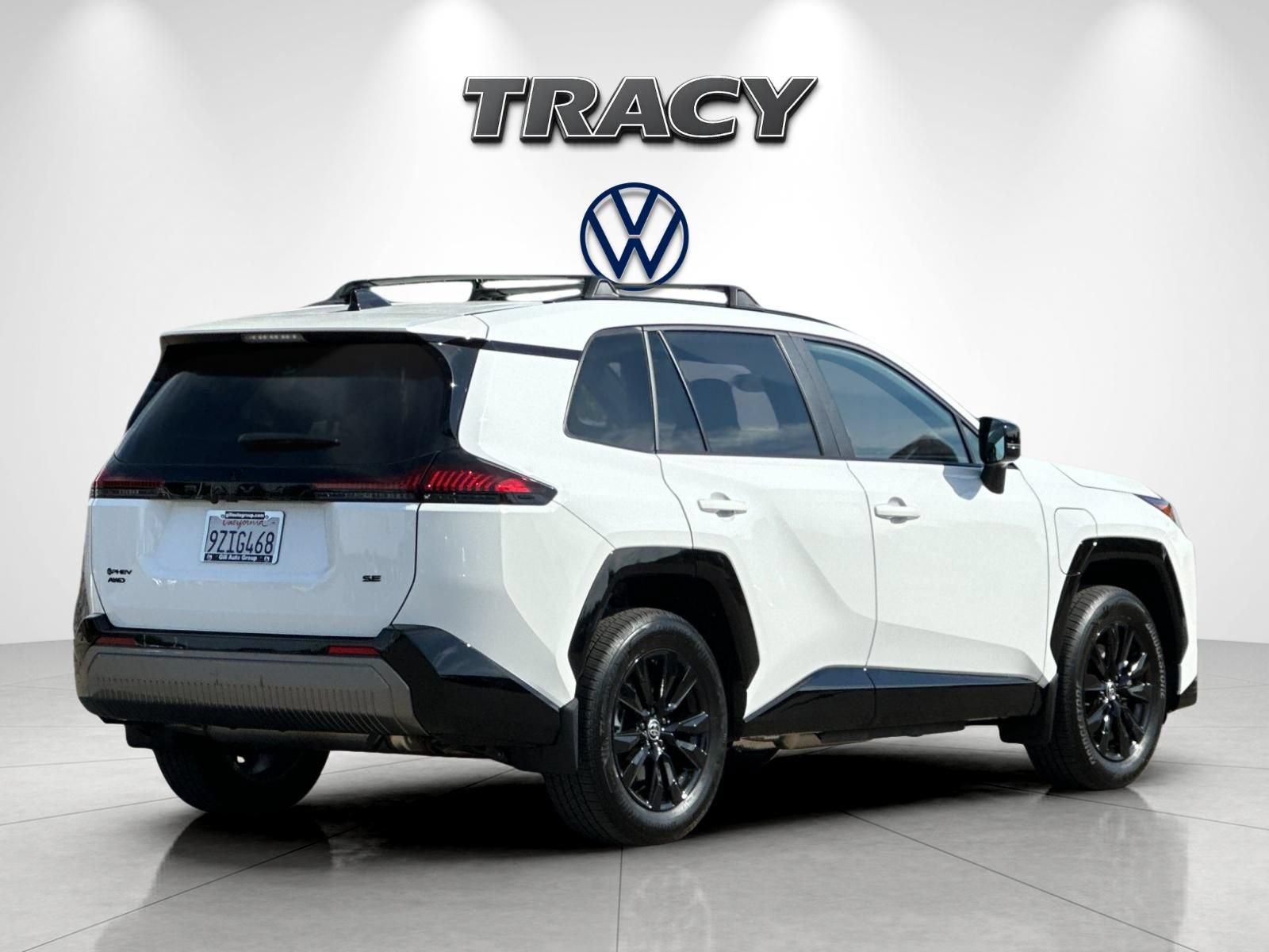 Used 2026 Toyota RAV4 SE w/ Convenience Package AWD/4WD image 4