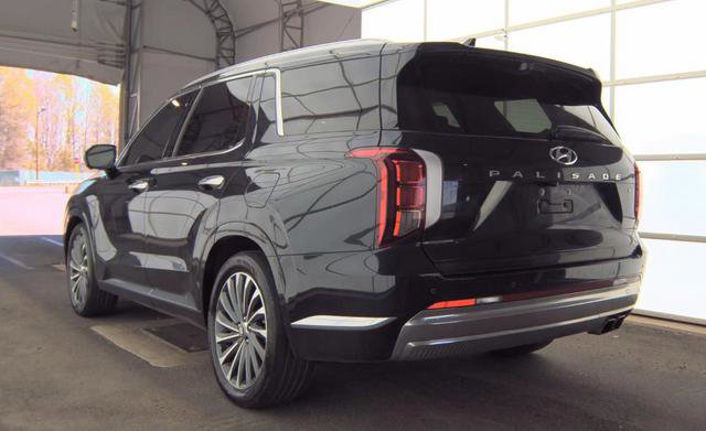 Used 2024 Hyundai Palisade Calligraphy AWD/4WD image 4