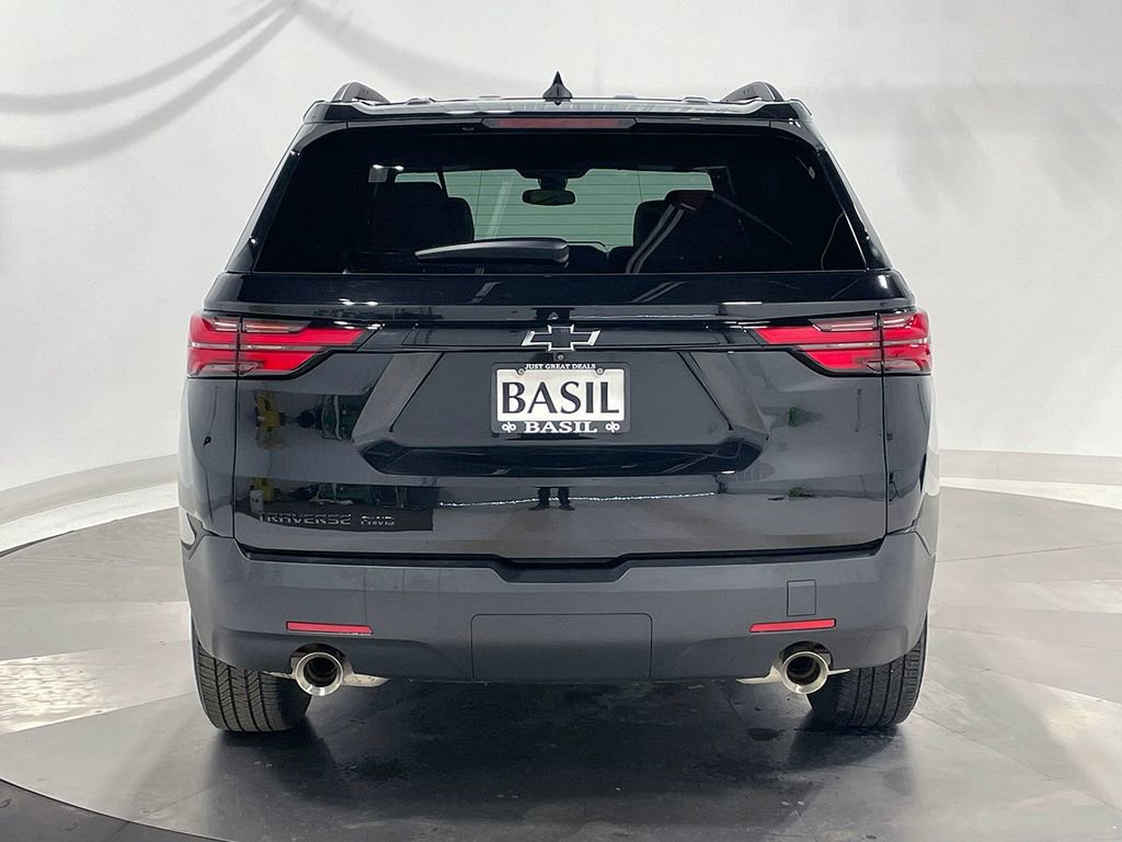 Used 2023 Chevrolet Traverse LS w/ Midnight/Sport Edition image 12