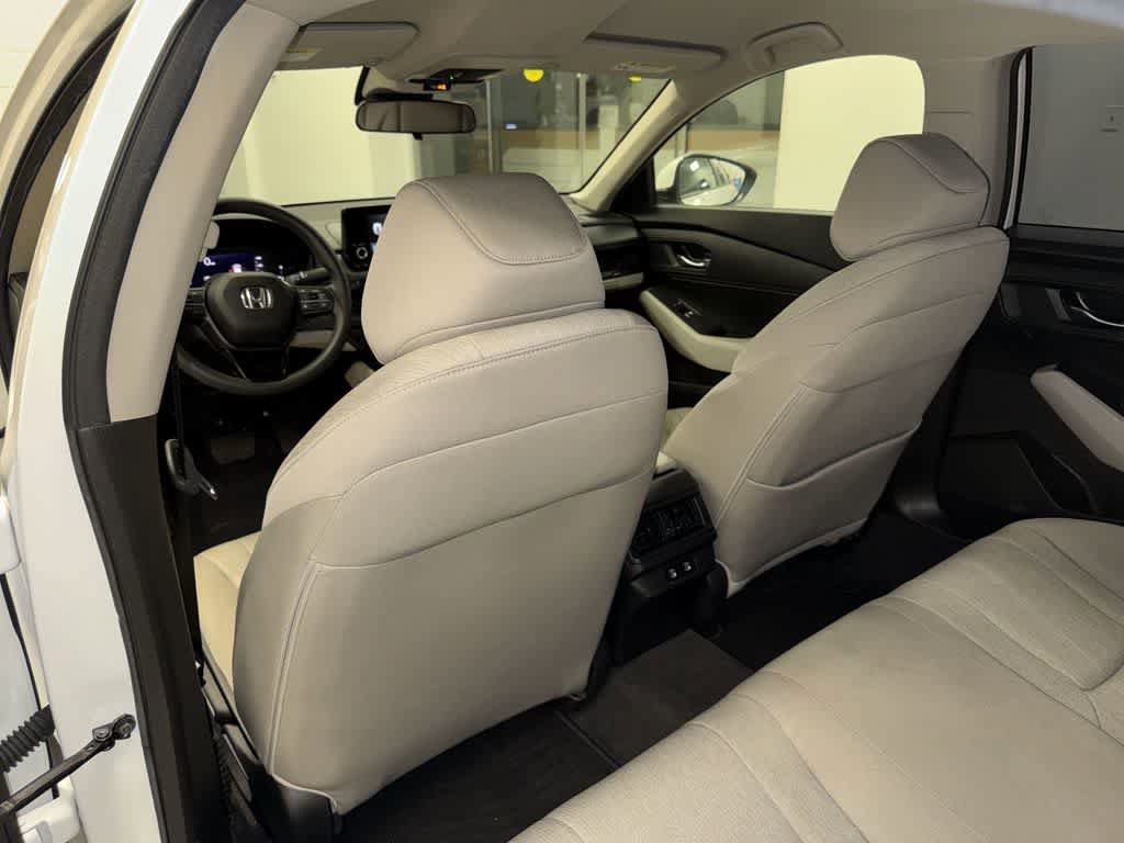 Used 2025 Honda Accord LX image 25