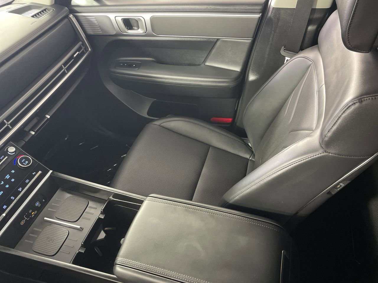 Used 2025 Hyundai Santa Fe SEL image 22