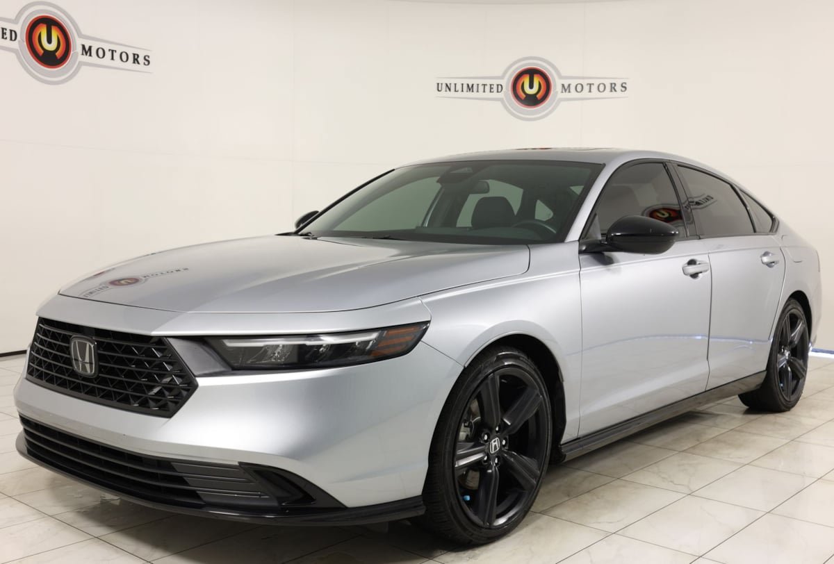 Used 2023 Honda Accord Sport image 5