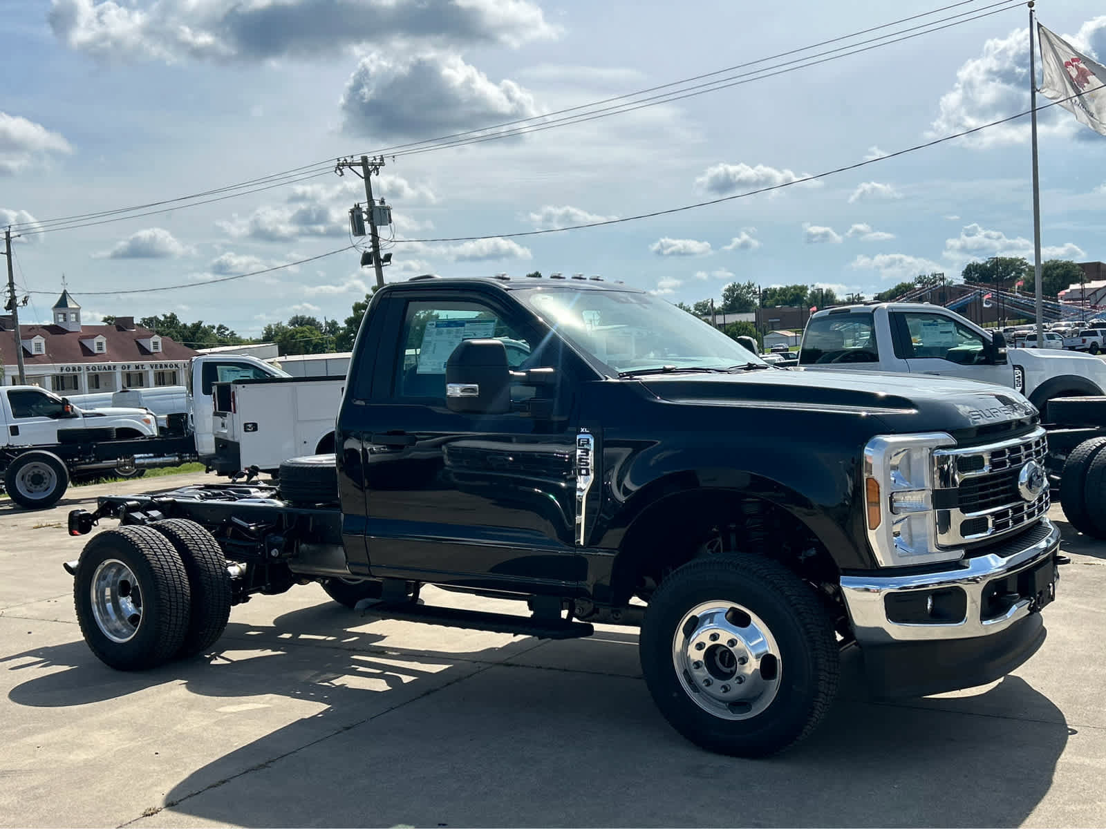 New 2025 Ford F350 XL w/ XL Chrome Package image 3
