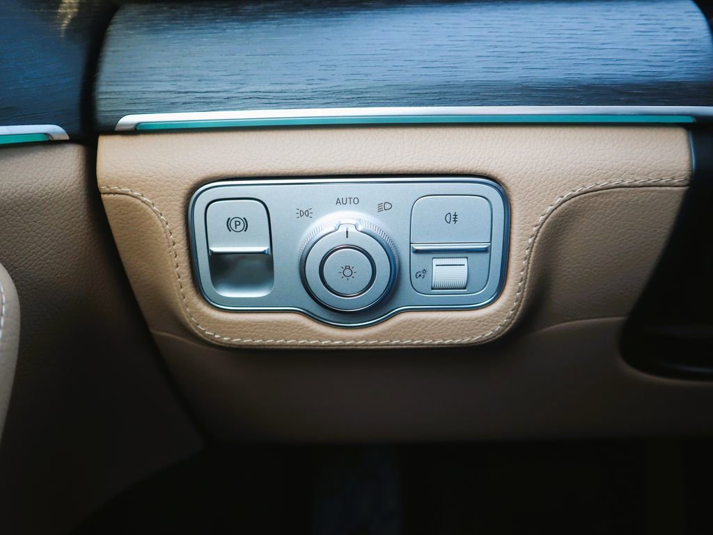 New 2026 Mercedes-Benz GLE 350 4MATIC image 17