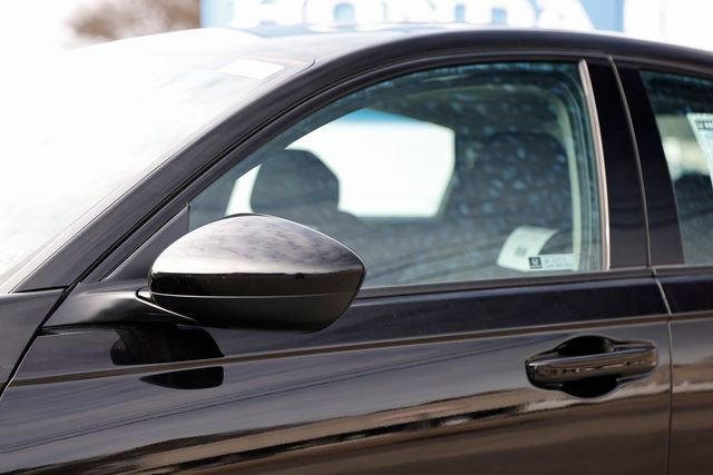 Used 2025 Honda Accord SE image 6