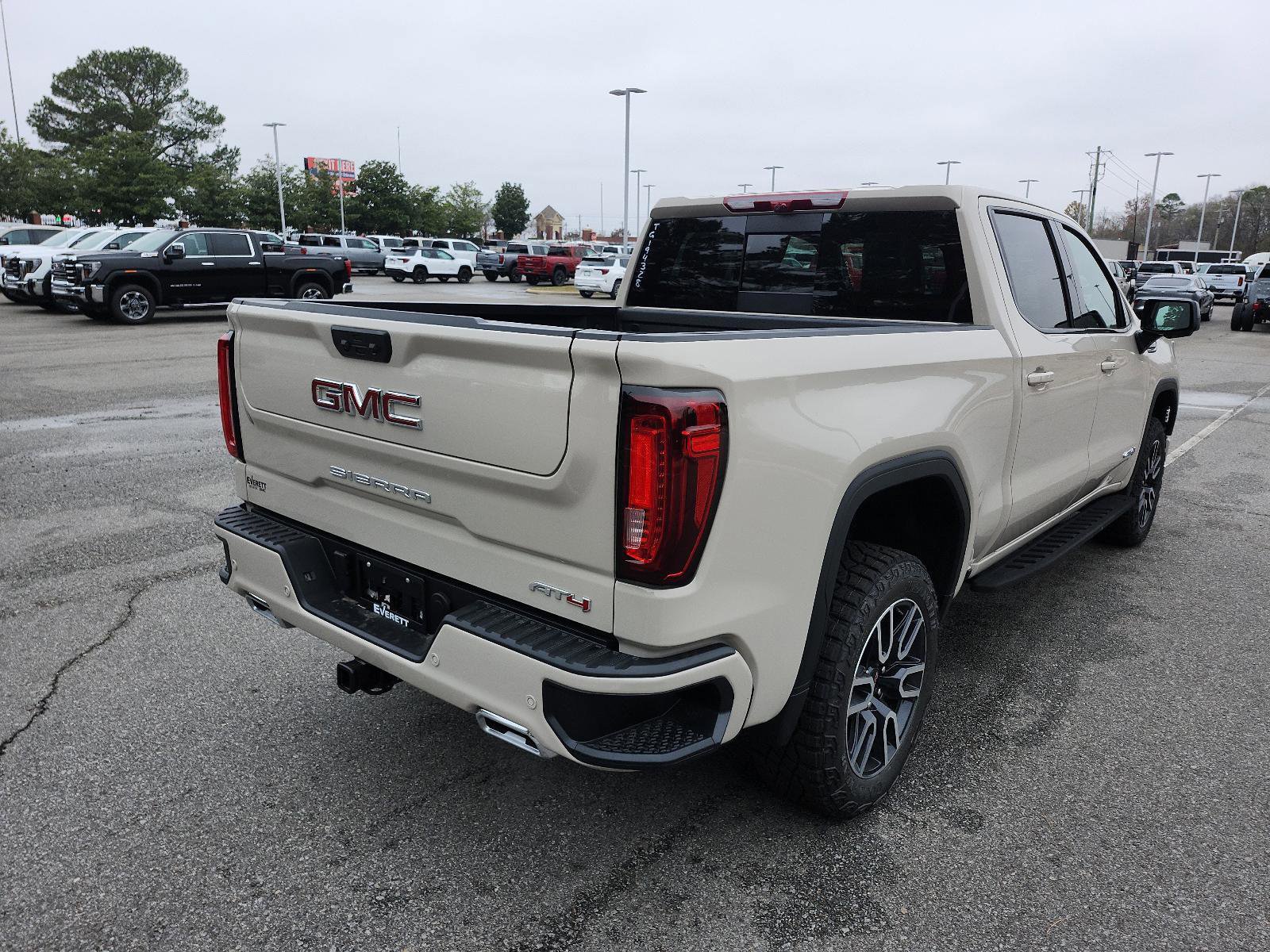 New 2026 GMC Sierra 1500 AT4 w/ AT4 Premium Package image 3
