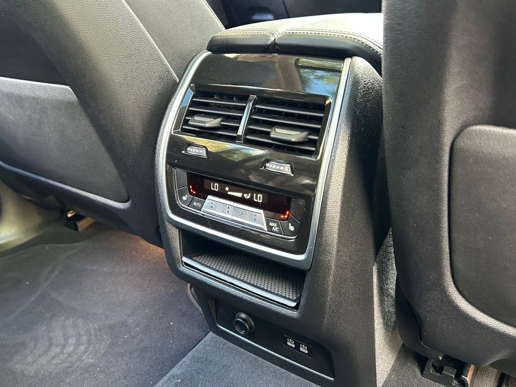 Used 2024 BMW X7 xDrive40i image 46