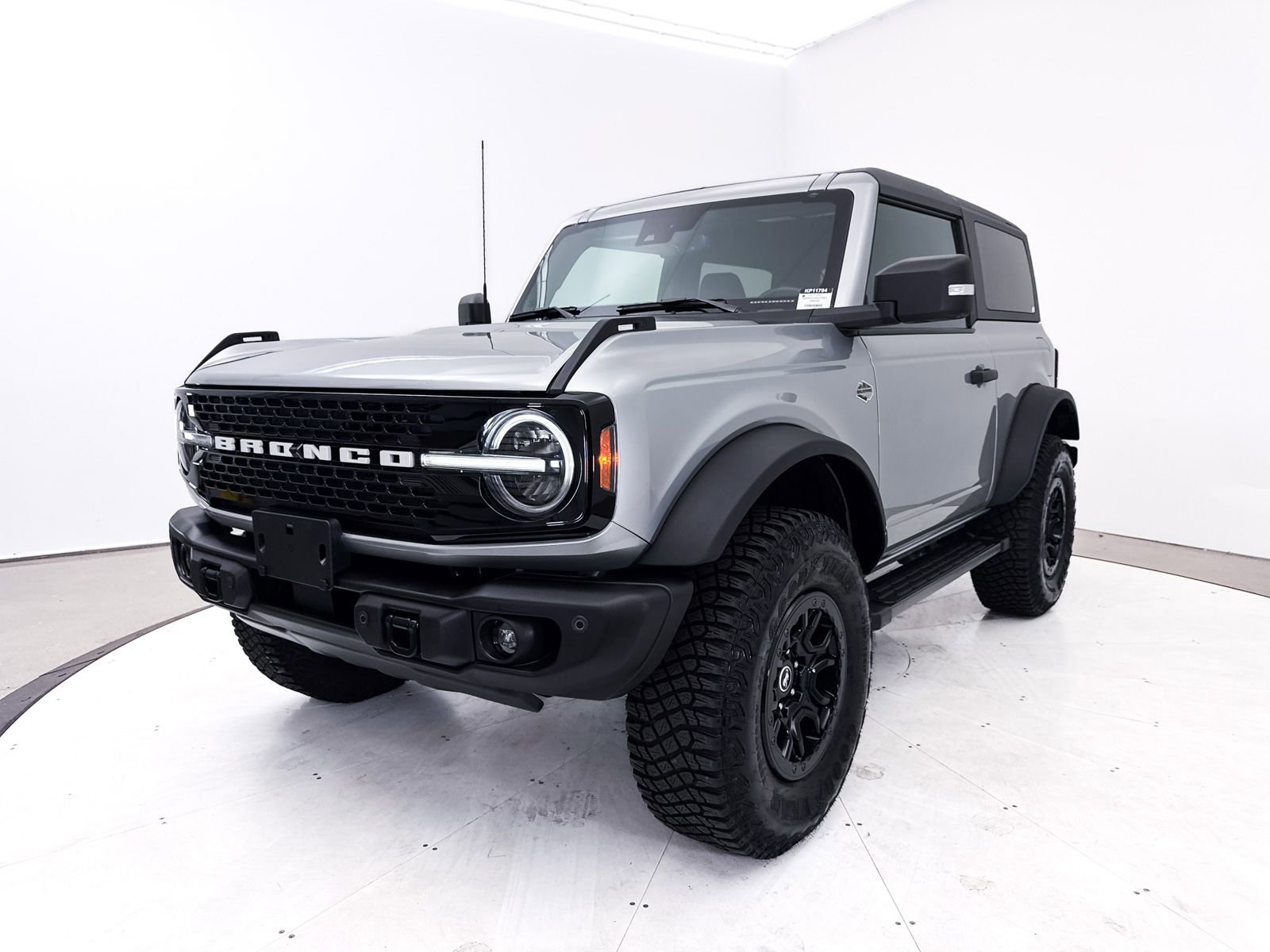 Used 2023 Ford Bronco Wildtrak image 14