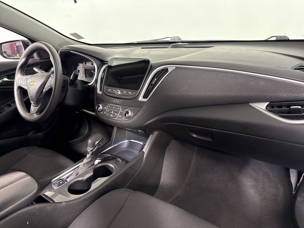 Used 2023 Chevrolet Malibu LT image 21