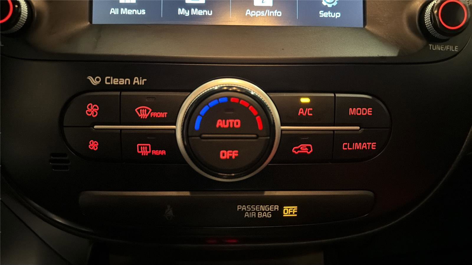 Used 2018 Kia Soul + FWD image 18
