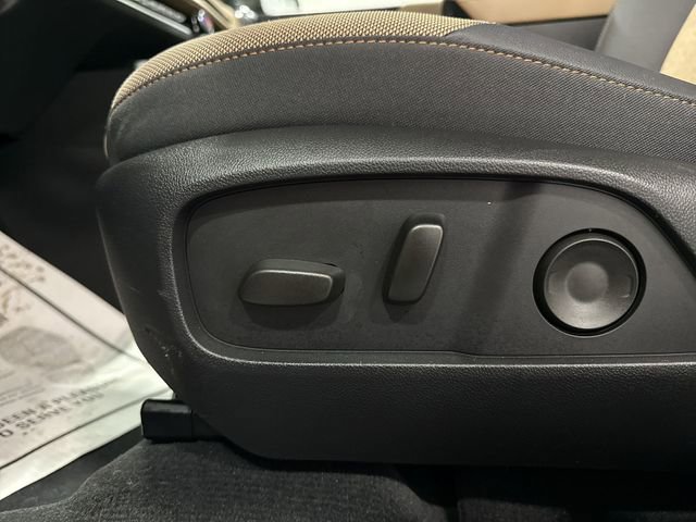 Used 2026 Chevrolet Equinox ACTIV w/ Convenience Package III image 23