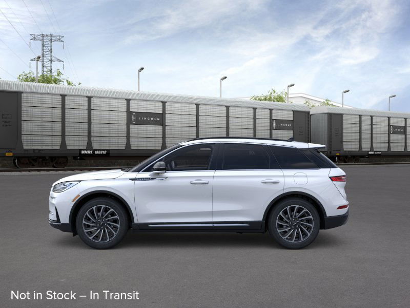 New 2026 Lincoln Corsair Reserve image 3