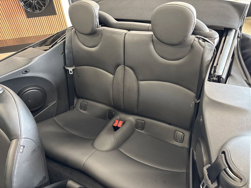 Used 2013 MINI Cooper Convertible FWD image 51