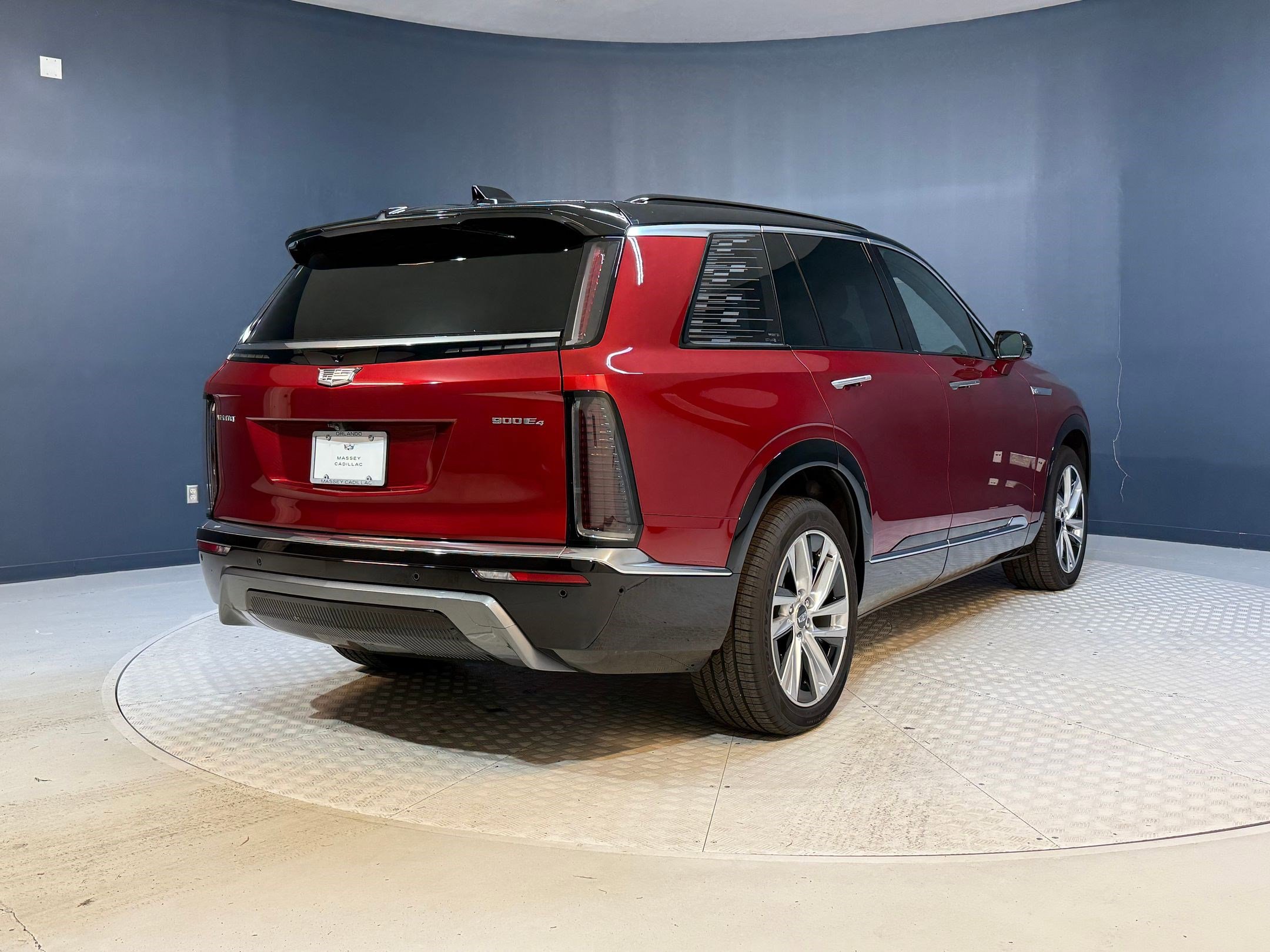 New 2026 Cadillac Vistiq Luxury w/ LPO, Floor Liner Package image 9