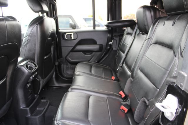 Used 2022 Jeep Wrangler Unlimited Sahara AWD/4WD image 42