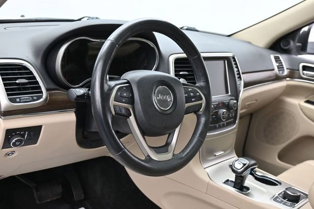 Used 2015 Jeep Grand Cherokee Limited w/ Luxury Group II AWD/4WD image 16