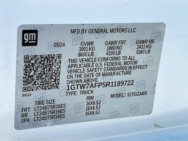 Used 2024 GMC Savana 2500 w/ Driver Convenience Package RWD image 23