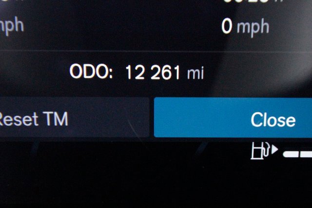 Certified 2023 Volvo S90 B6 Plus image 5