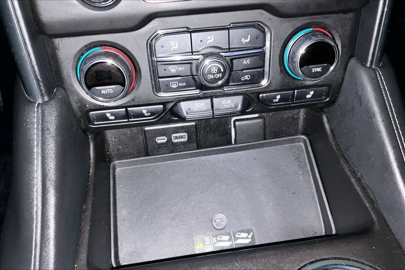 Used 2021 Chevrolet Tahoe LT image 34