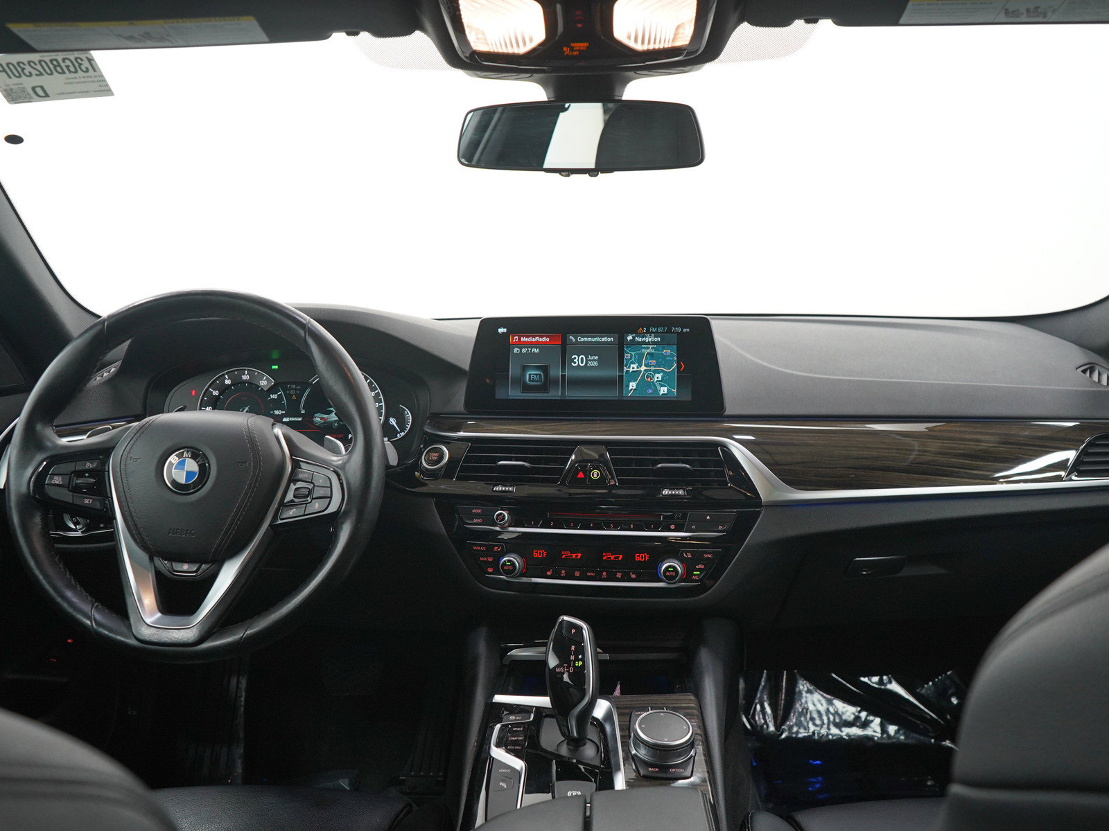 Used 2018 BMW 530e xDrive w/ Premium Package 2 AWD/4WD image 14