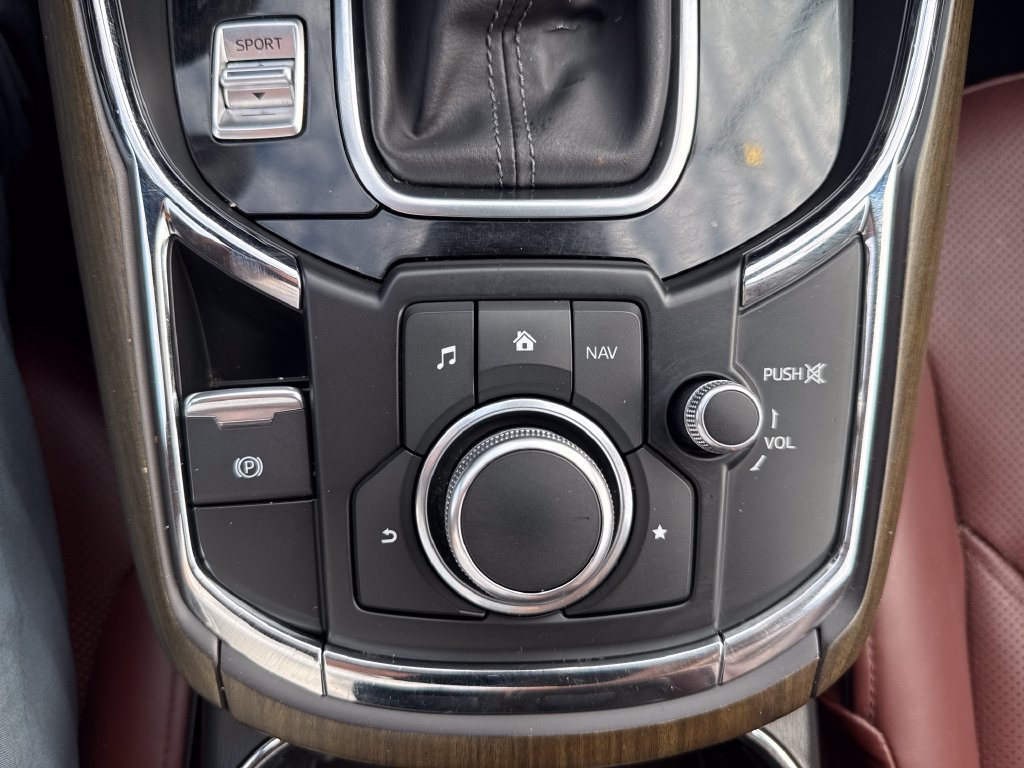 Used 2019 MAZDA CX-9 Signature AWD/4WD image 33