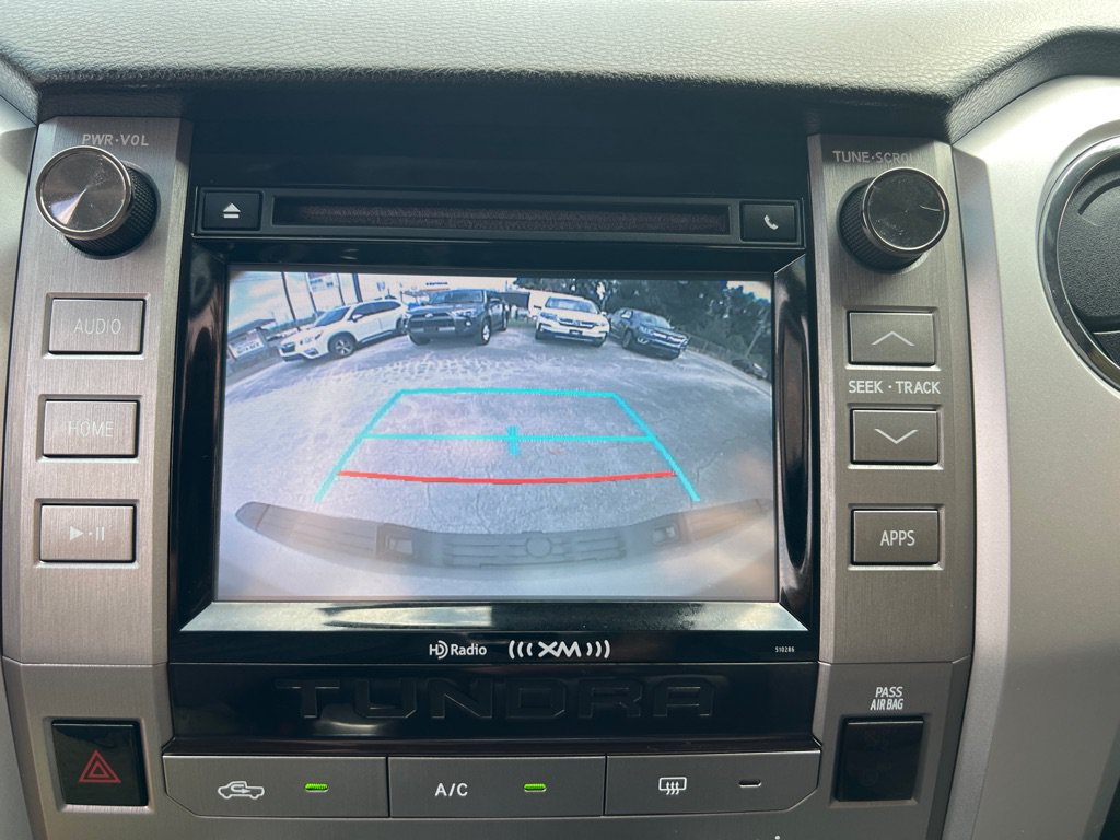 Used 2018 Toyota Tundra SR5 w/ SR5 Upgrade Package AWD/4WD image 21