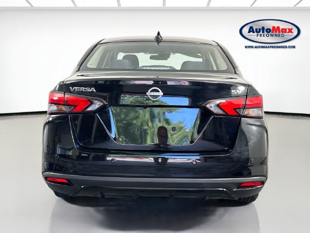 Used 2024 Nissan Versa SV FWD image 8