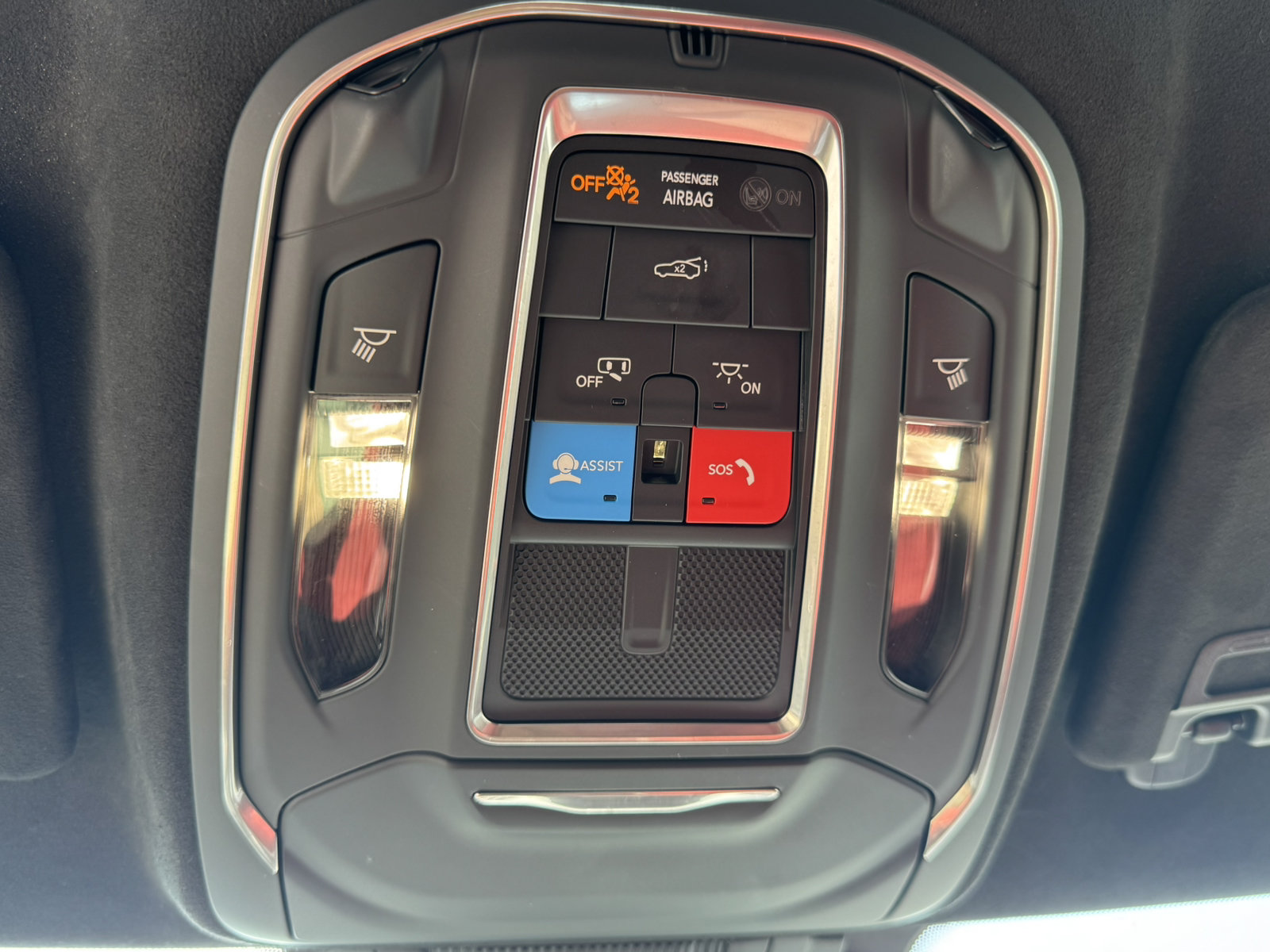 Used 2024 Dodge Charger Daytona Scat Pack w/ Plus Group AWD/4WD image 23