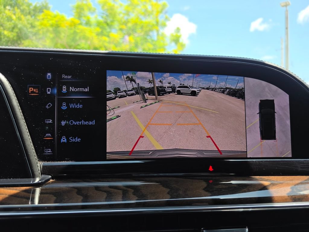 Used 2021 Cadillac Escalade Sport Platinum RWD image 39