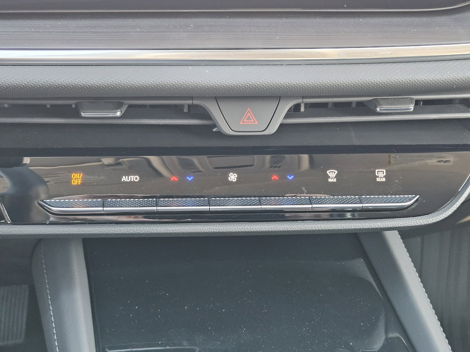 New 2026 Buick Envision Preferred AWD/4WD image 14