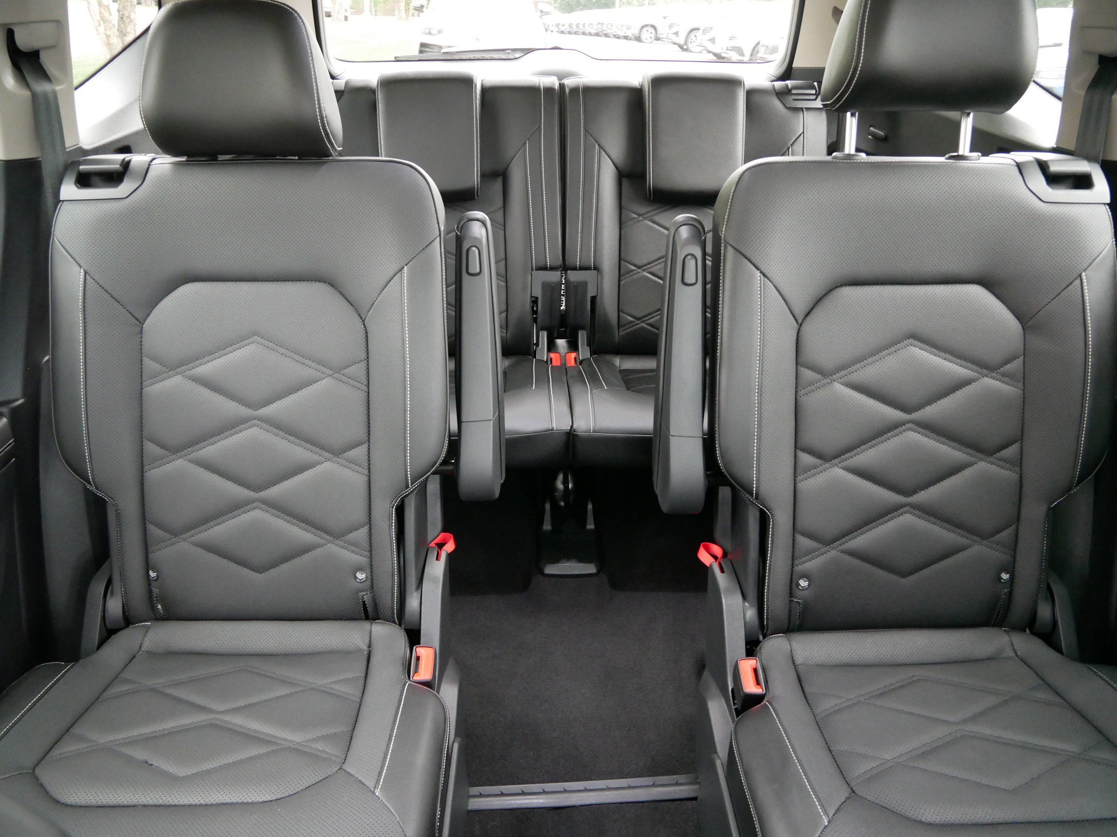 Certified 2024 Volkswagen Atlas SE AWD/4WD image 13