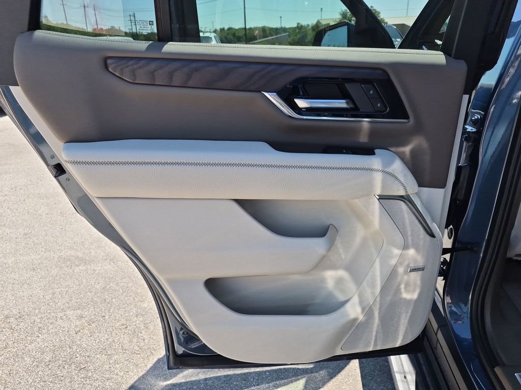 New 2026 GMC Yukon Denali AWD/4WD image 38
