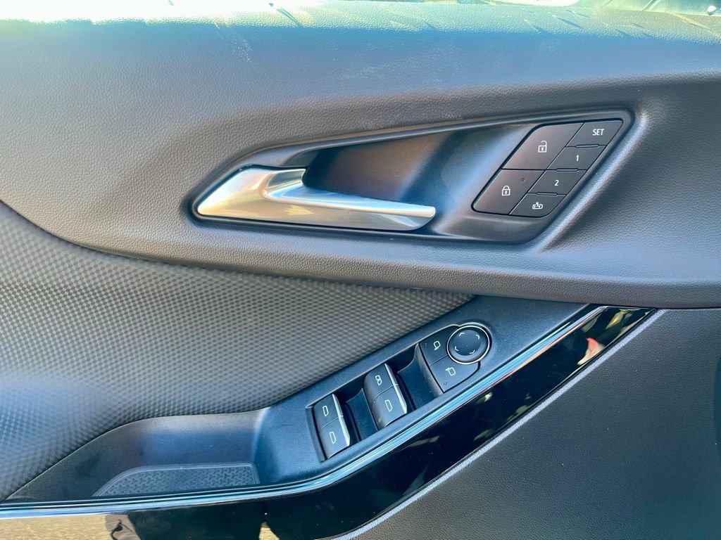 New 2026 Chevrolet Equinox RS w/ Convenience Package III image 10