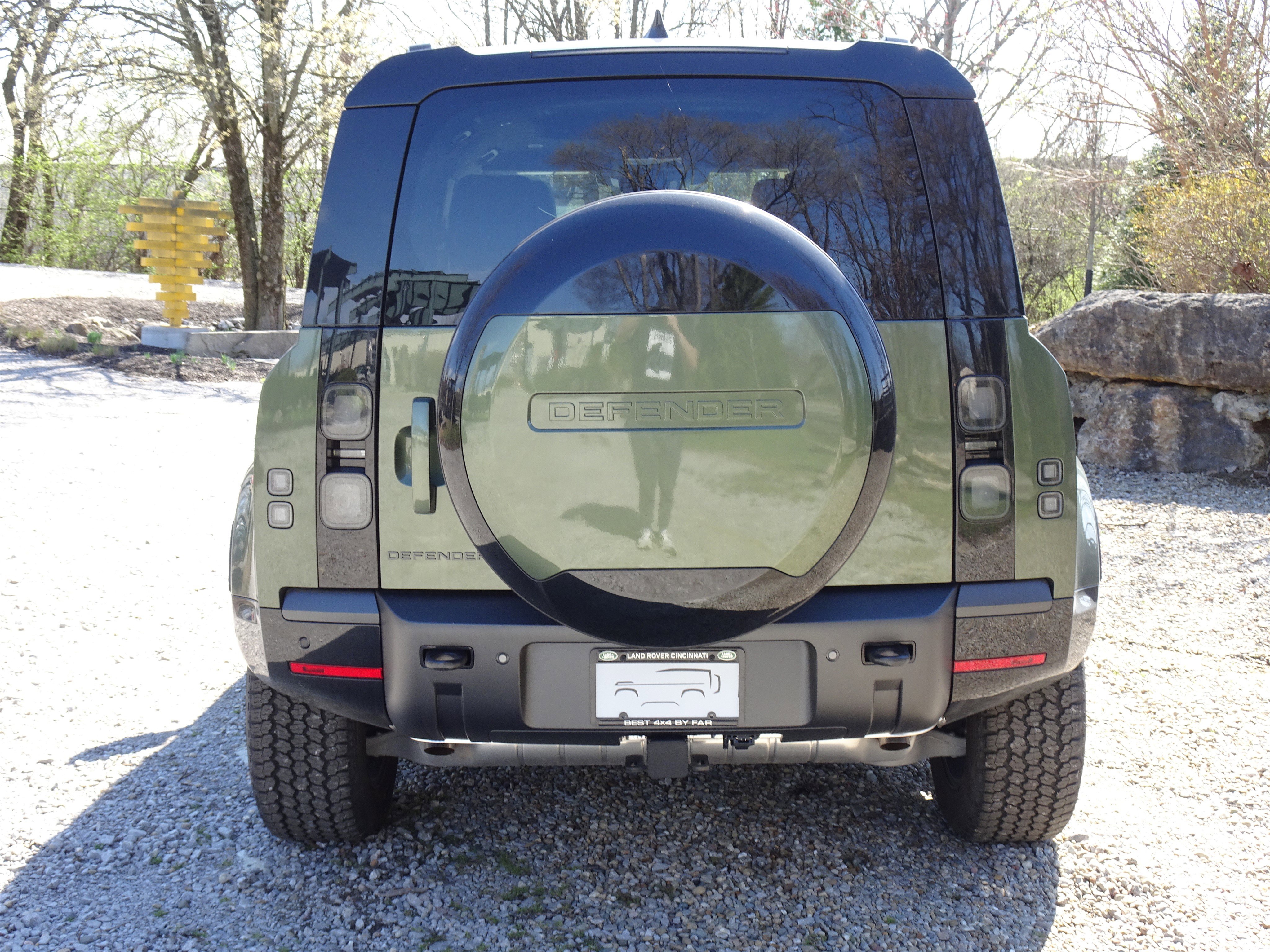 New 2026 Land Rover Defender 110 X-Dynamic SE AWD/4WD image 10