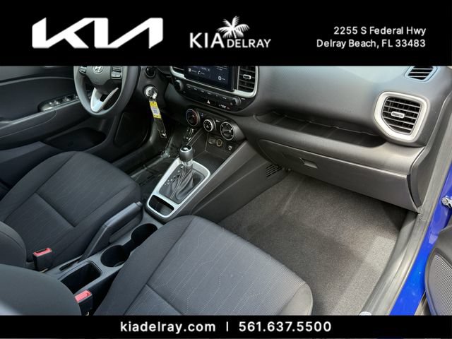 Used 2021 Hyundai Venue SE FWD image 9