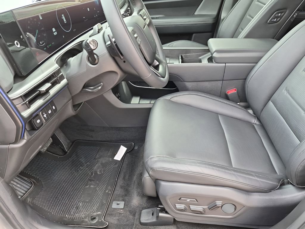 Used 2025 Hyundai Santa Fe Calligraphy image 32