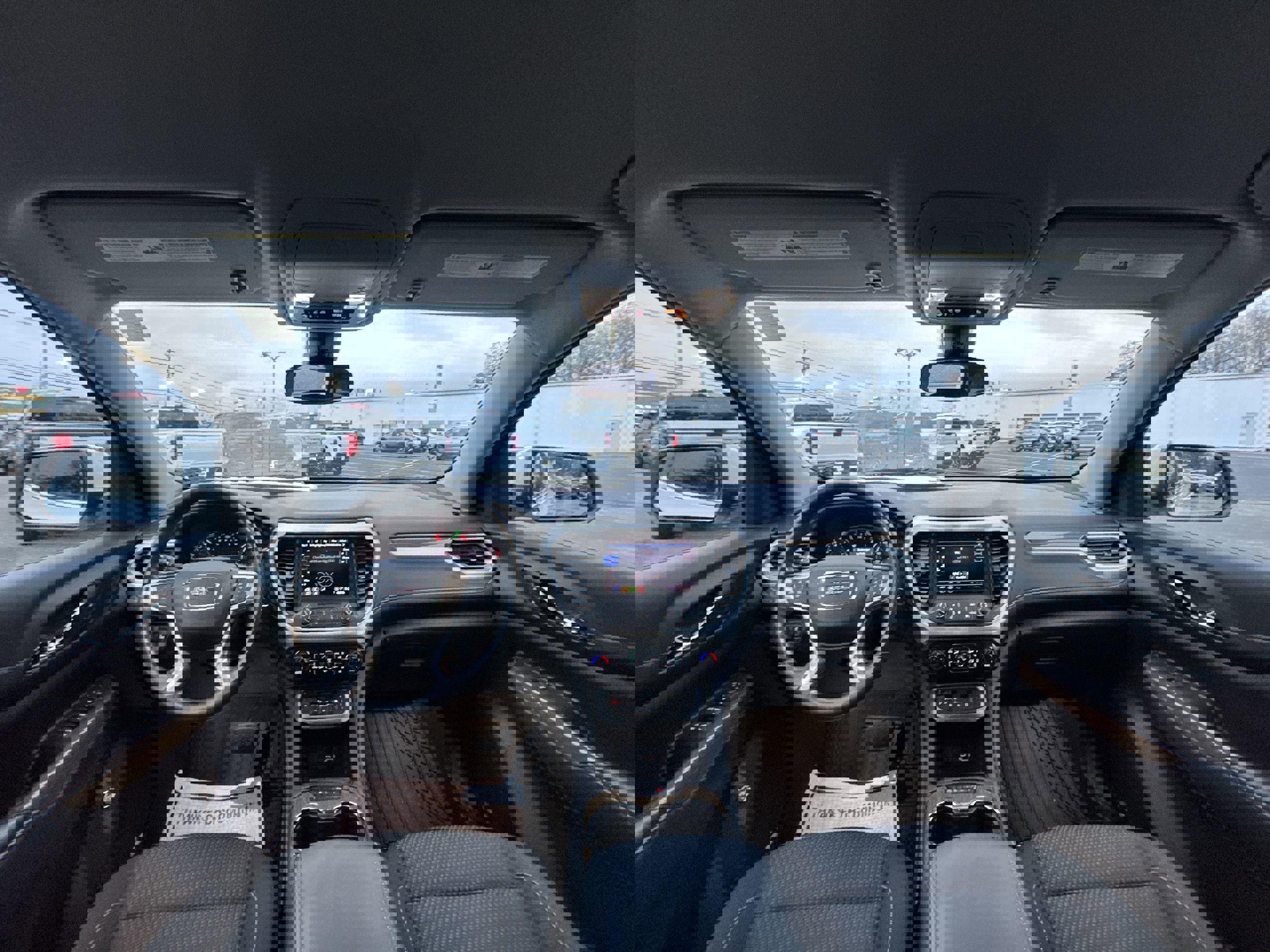 Used 2023 GMC Acadia SLE w/ Driver Convenience Package image 21