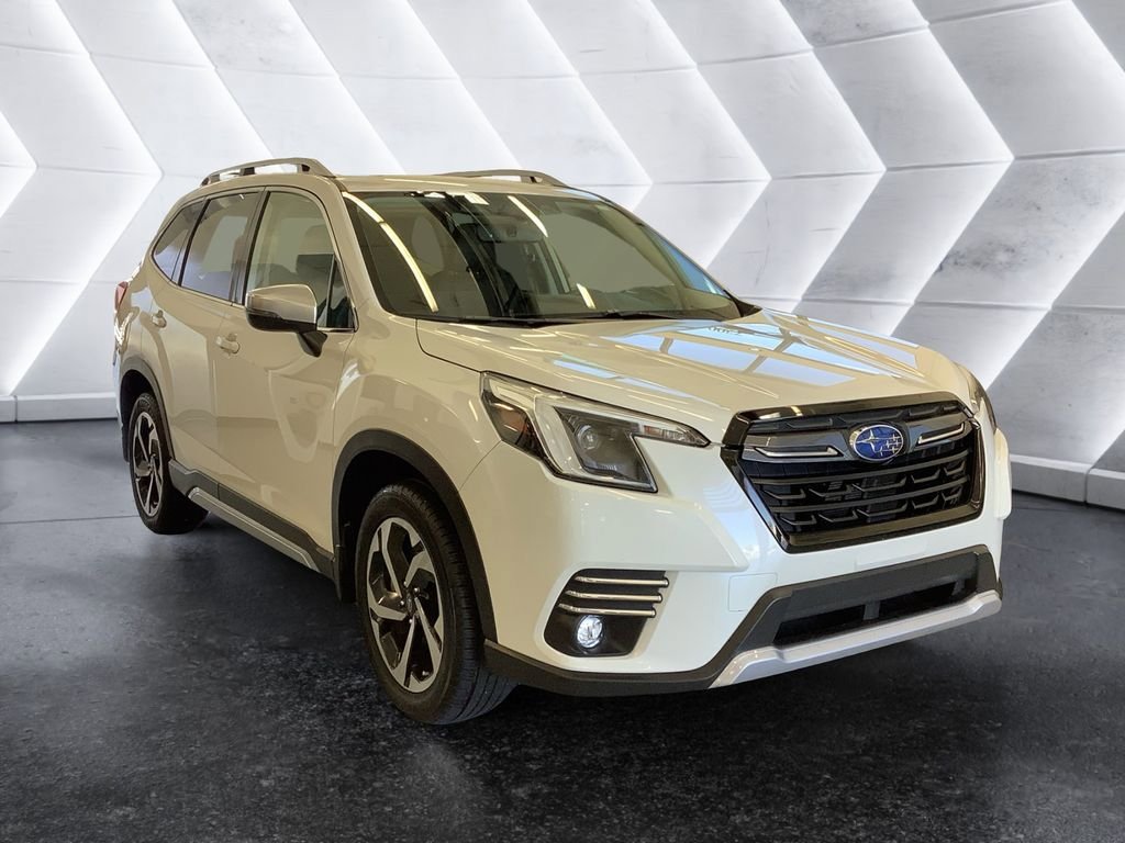 Used 2022 Subaru Forester Touring AWD/4WD image 1