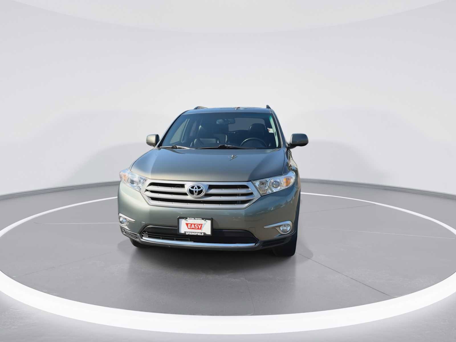 Used 2011 Toyota Highlander Limited w/ Tow Pkg AWD/4WD image 3