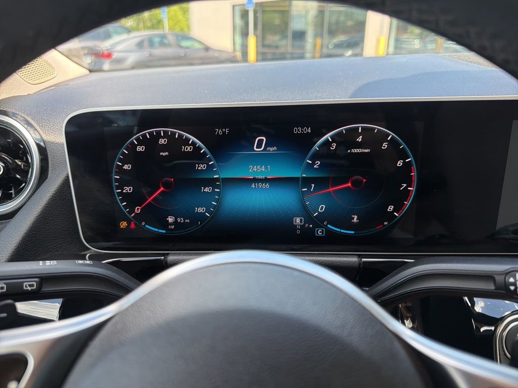 Used 2021 Mercedes-Benz GLA 250 4MATIC image 29